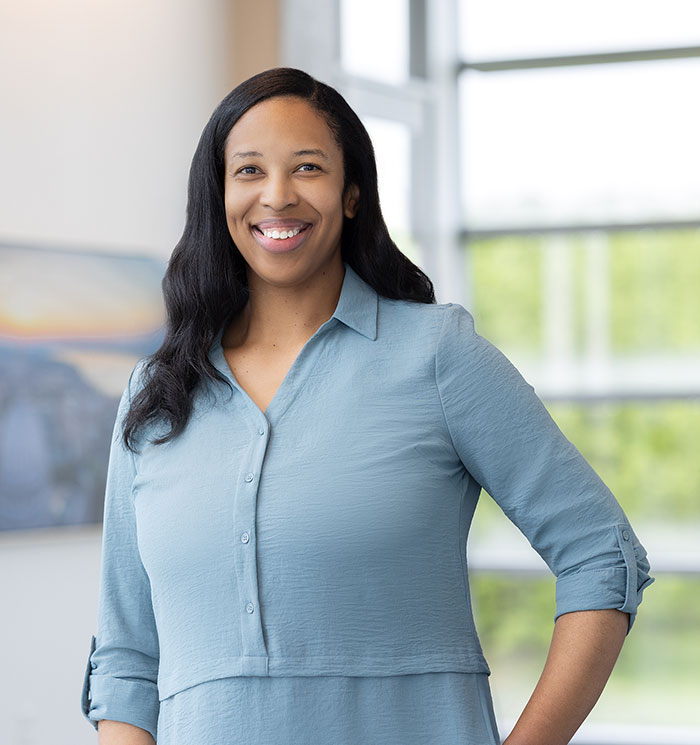 Photo of Shana Riddick